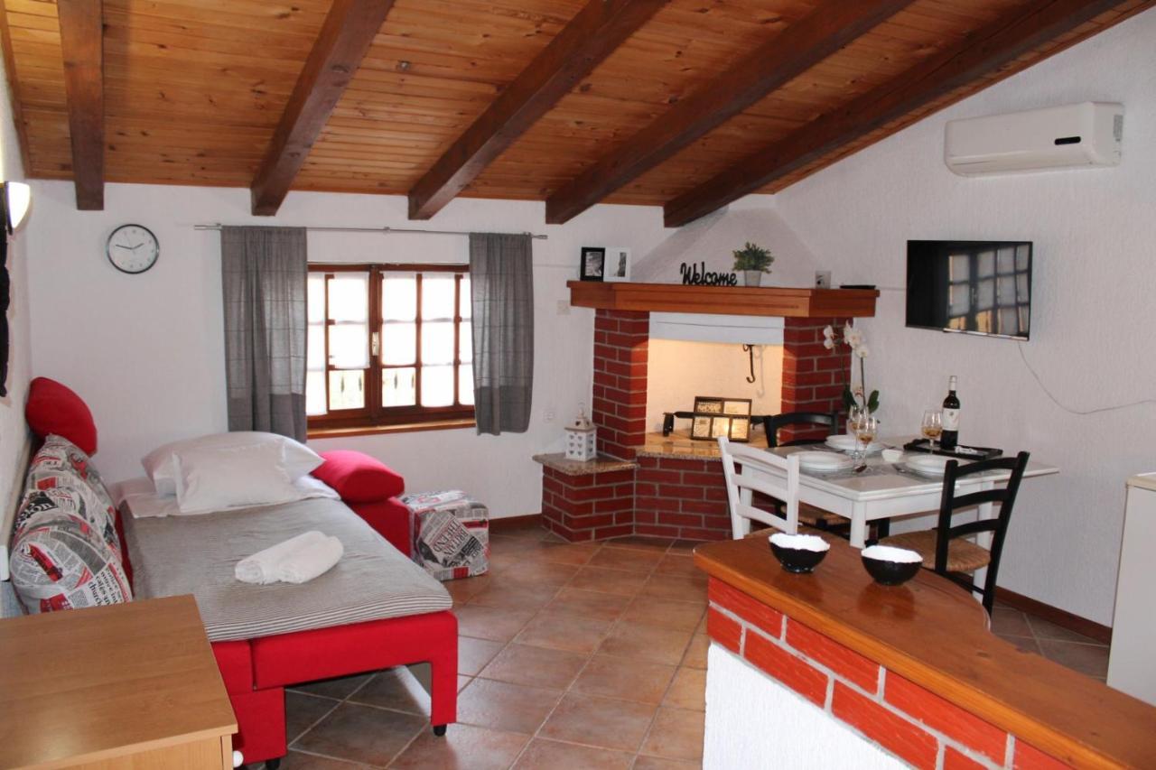 Lily'S Lovely Apartments Fažana Extérieur photo