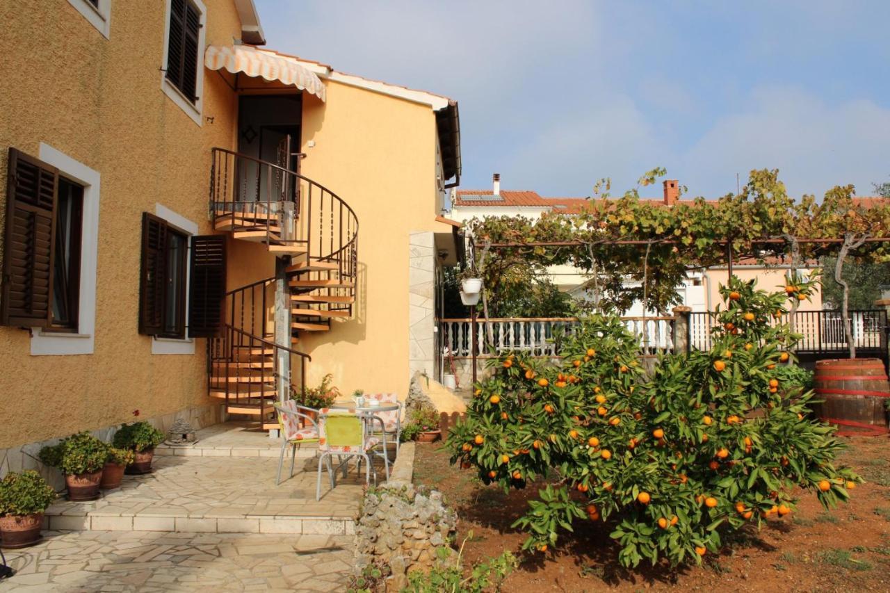 Lily'S Lovely Apartments Fažana Extérieur photo
