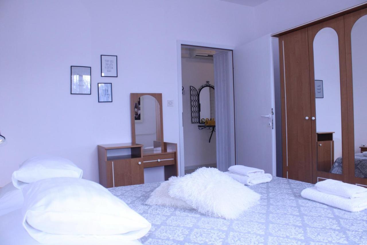 Lily'S Lovely Apartments Fažana Extérieur photo
