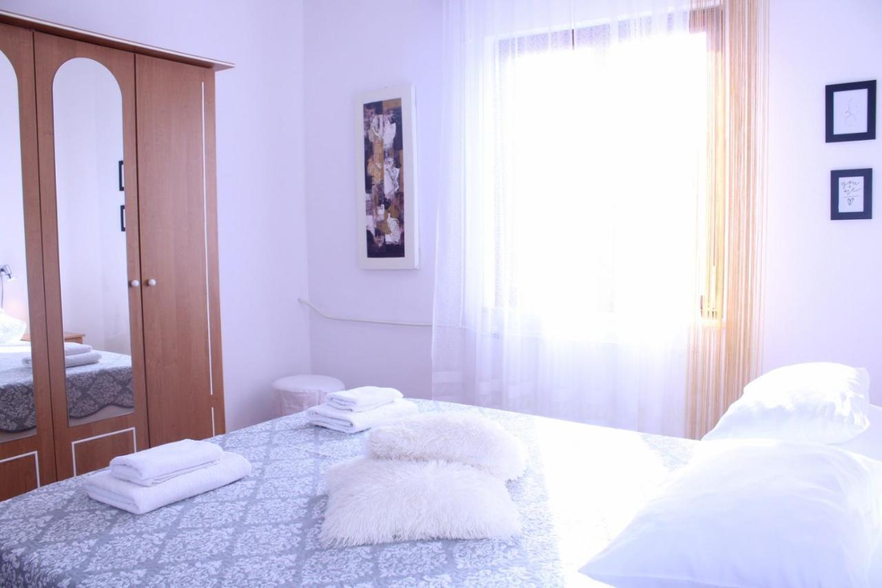 Lily'S Lovely Apartments Fažana Extérieur photo