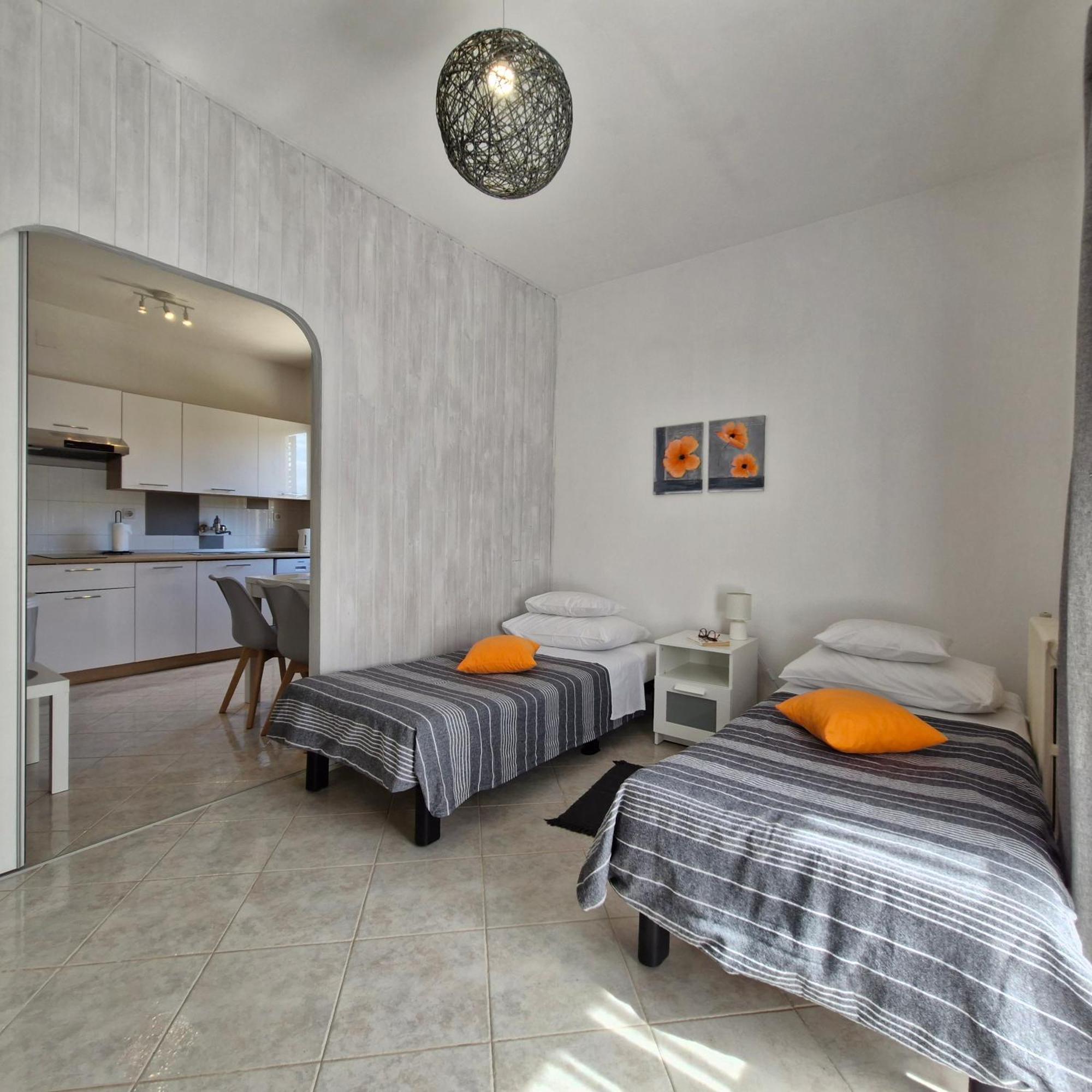 Lily'S Lovely Apartments Fažana Extérieur photo